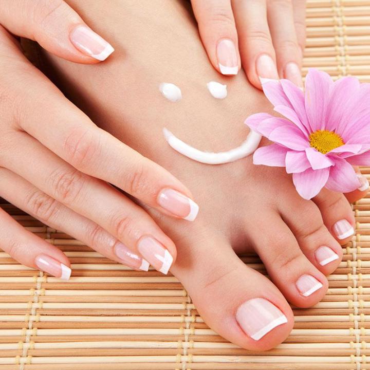<p>Pourquoi est-il important de prendre soin de ses pieds avec une pédicure régulière ? Montréal</p><p>Est-ce primordial de prendre soin de ses pieds avec une pédicure régulière ? Montréal</p><p>Est-il fondamental de prendre soin de ses pieds avec une pédicure régulière ? Montréal</p>