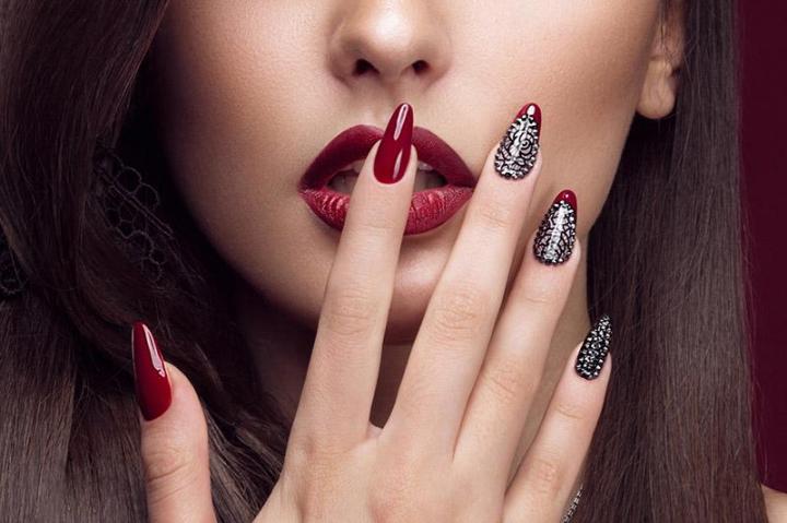 Comment retirer efficacement le vernis à ongles ?, Montréal<br>Comment enlever efficacement le vernis à ongles ?, Montréal<br>Comment détacher efficacement le vernis à ongles ?, Montréal